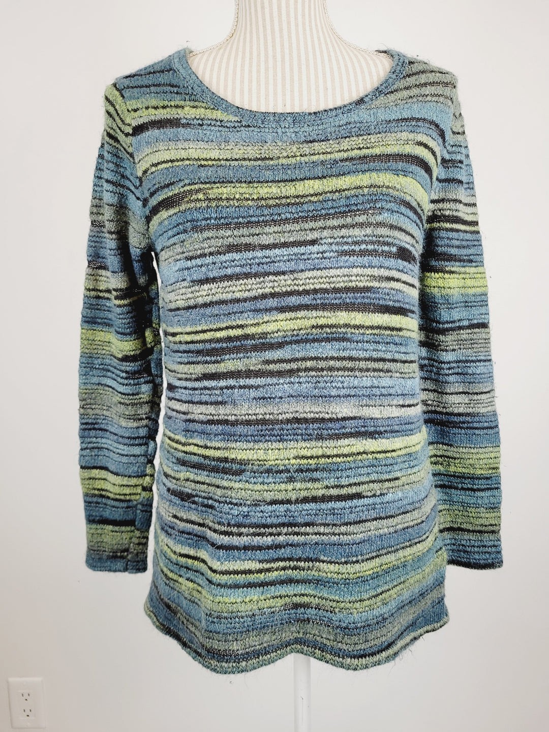 TRIBAL STRIPED SWEATER LADIES MEDIUM EUC