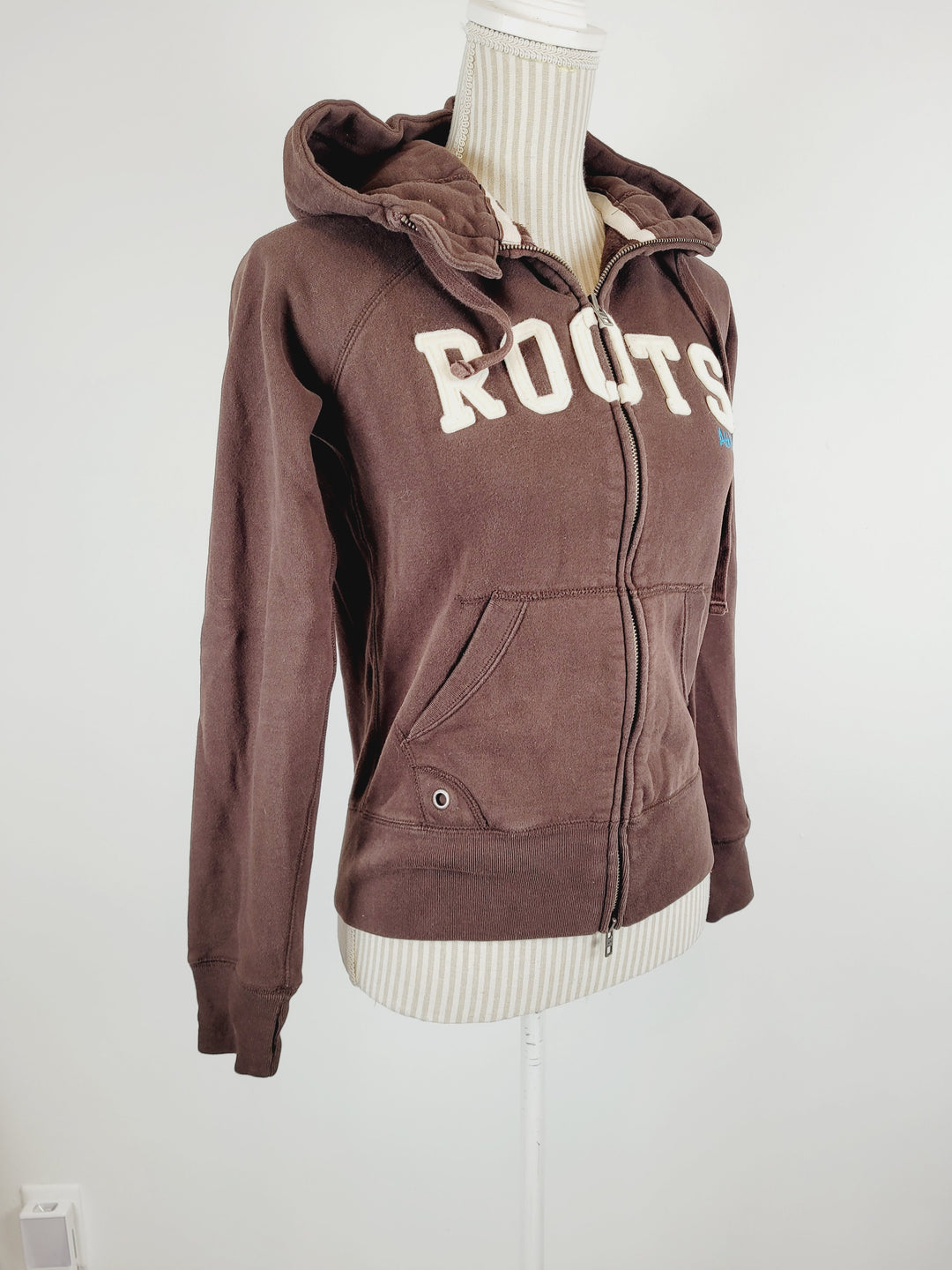 ROOTS BROWN ZIP SWEATER LADIES SMALL VGUC