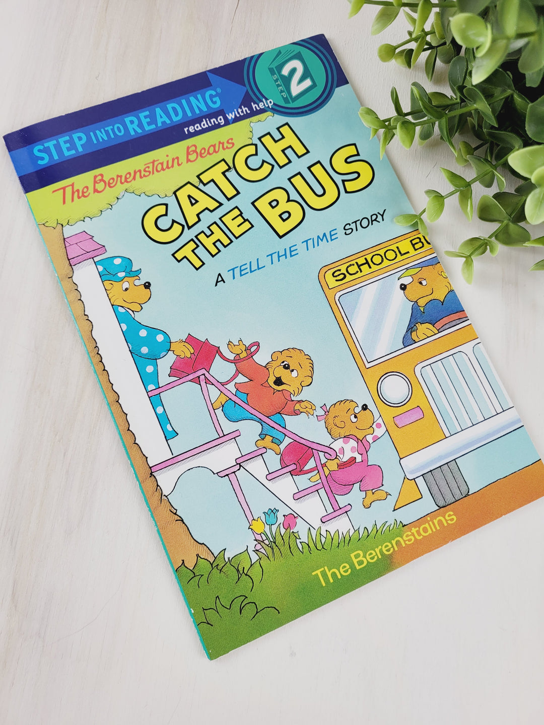 THE BERENSTAIN BEARS CATCH THE BUS LEVEL 2 READER BOOK EUC