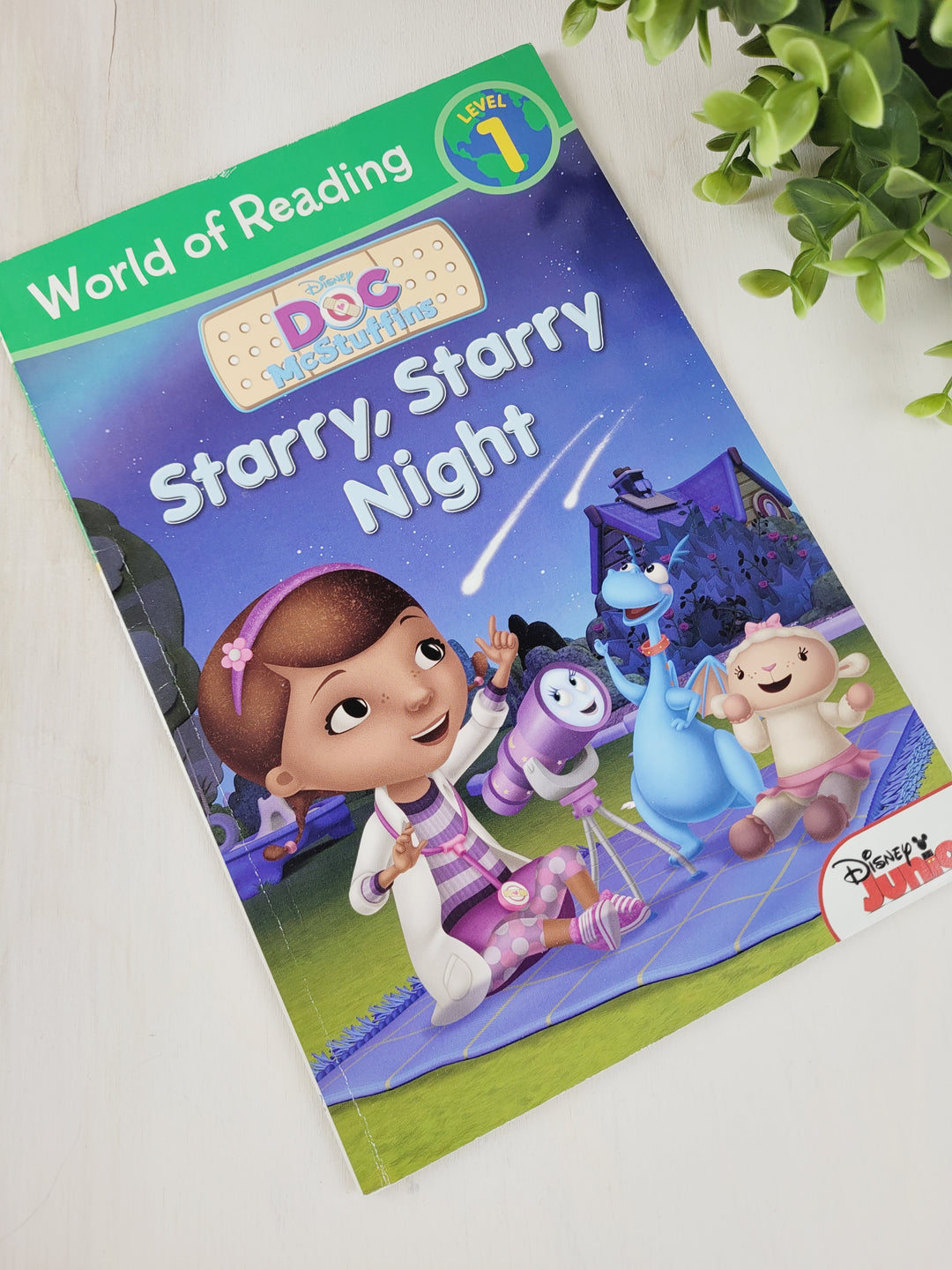 DOC MCSTUFFINS- STARRY, STARRY NIGHT - LEVEL 1 READER BOOK EUC