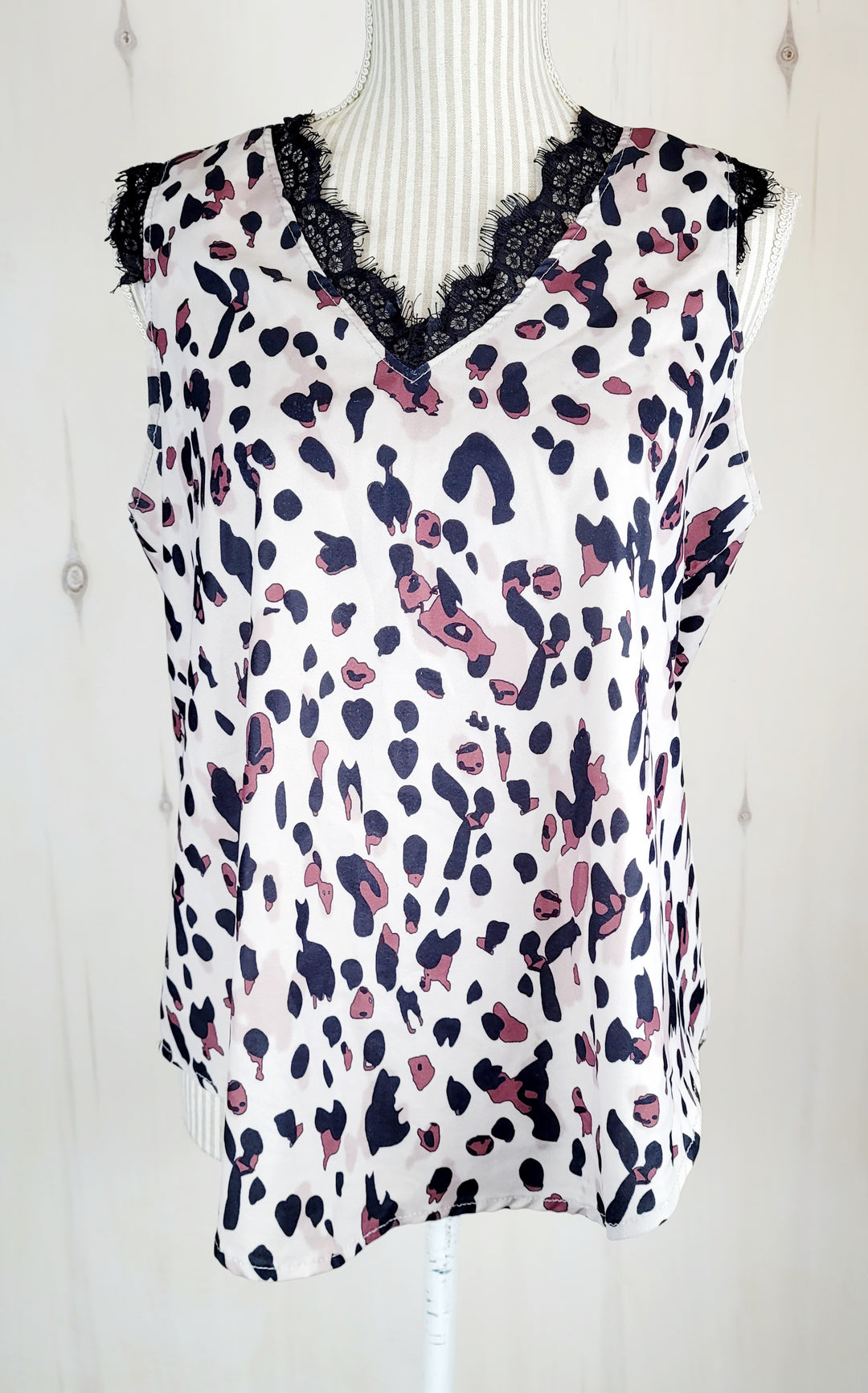 ANIMAL PRINT BLOUSE LADIES MEDIUM PRE-LOVED