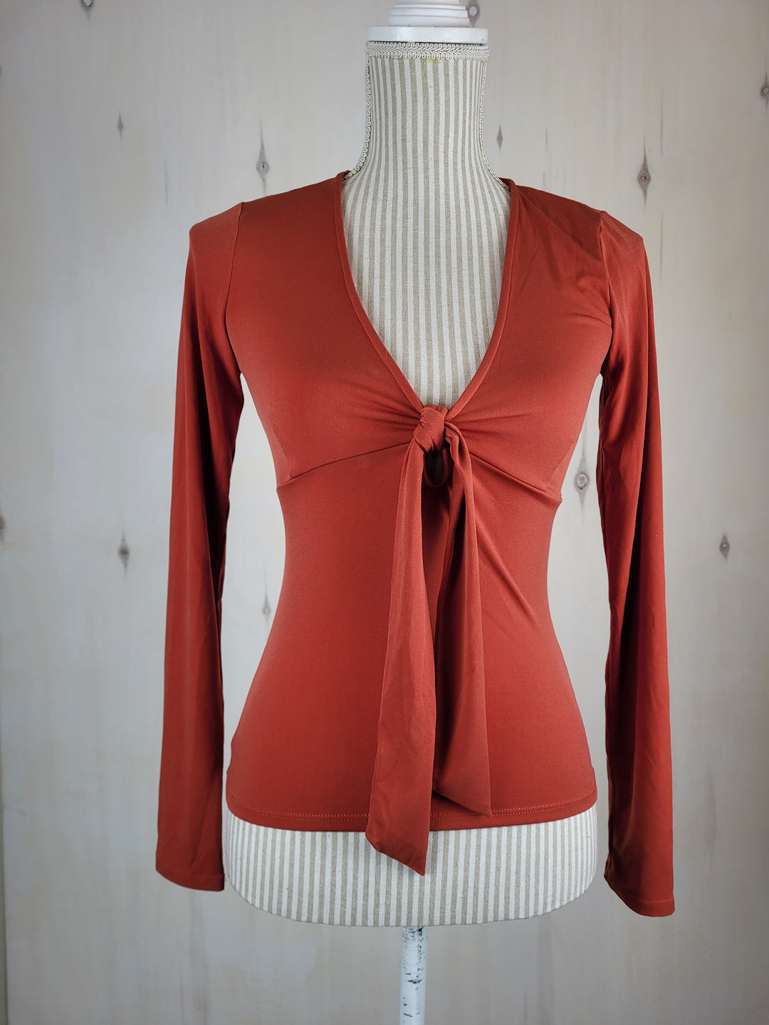 FOREVER 21 BURNT ORANGE STRETCH TOP LADIES SMALL PRE-LOVED