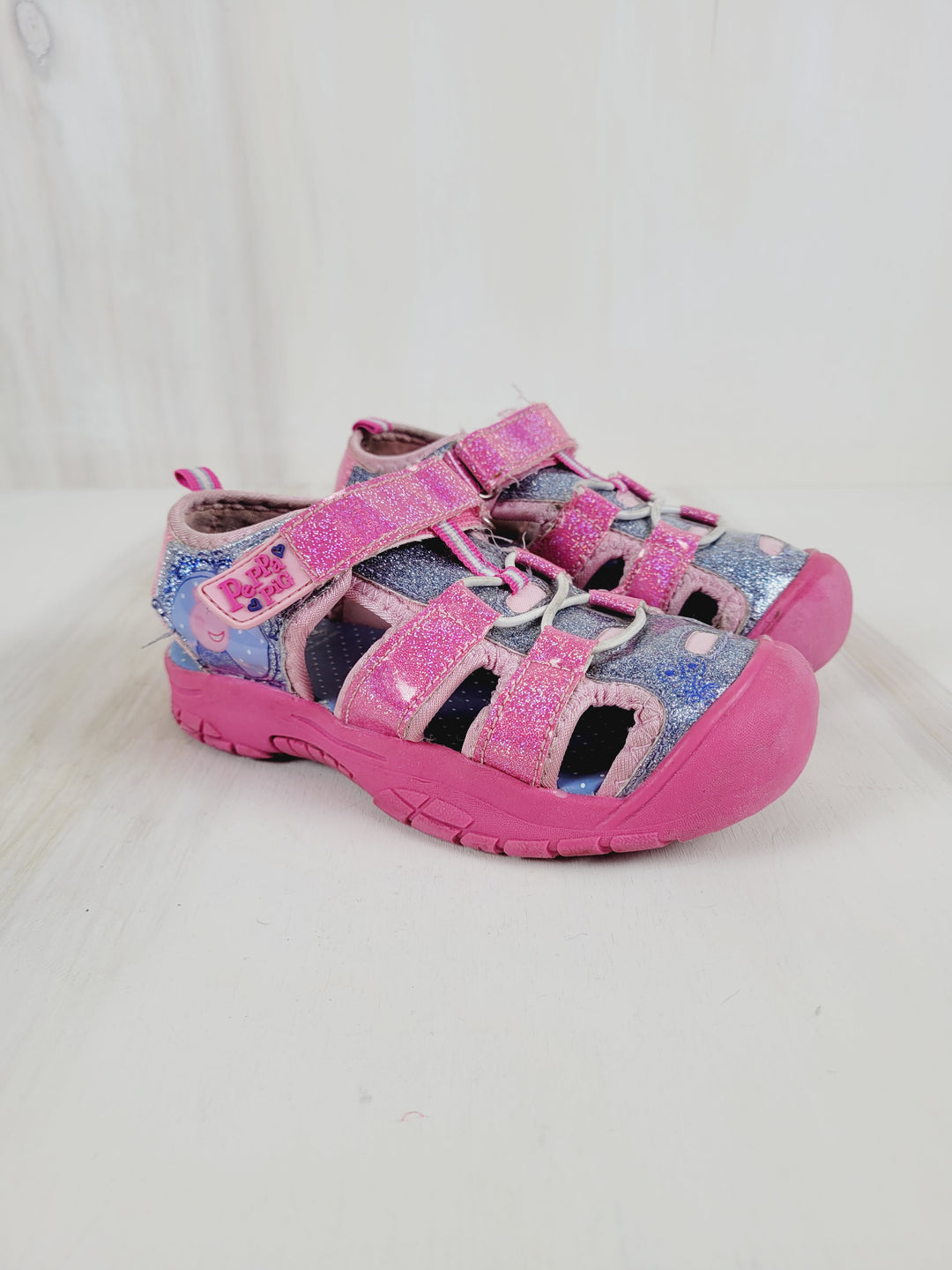 PEPPA PIG SANDALS SIZE 12 PRE-LOVED