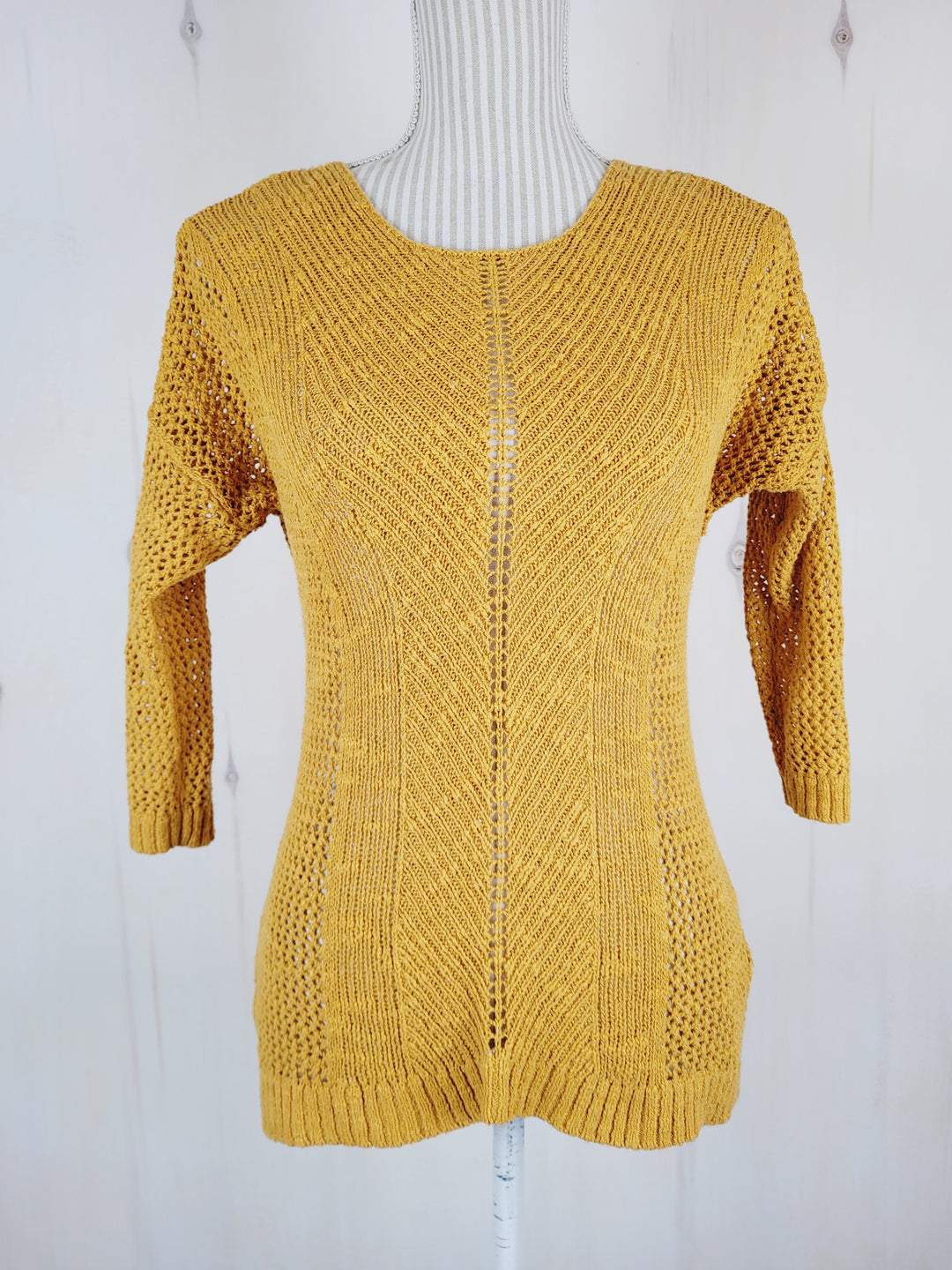 OLD NAVY MUSTARD KNIT SWEATER LADIES XS EUC