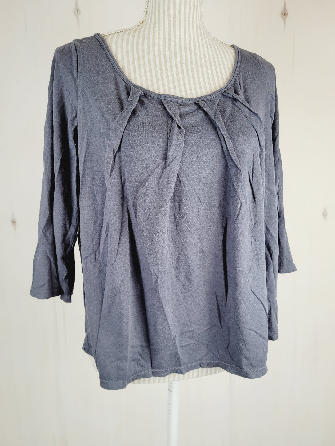 OLD NAVY BLUE/GREY TOP WITH PLEATING LADIES MEDIUM VGUC