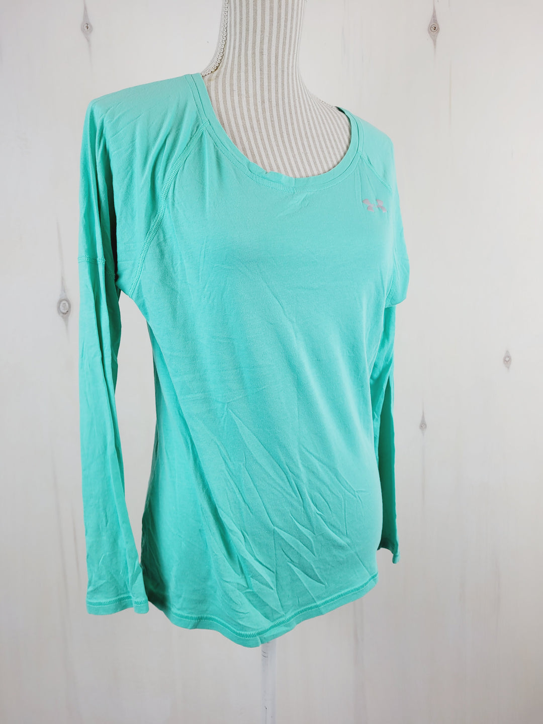 UNDER ARMOUR MINT LONG SLEEVE APPROX LADIES LARGE EUC