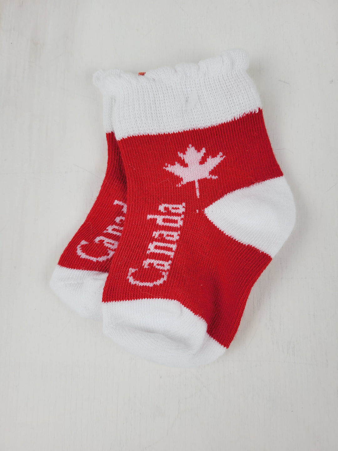 CANADA SOCKS INFANT - PRE-LOVED