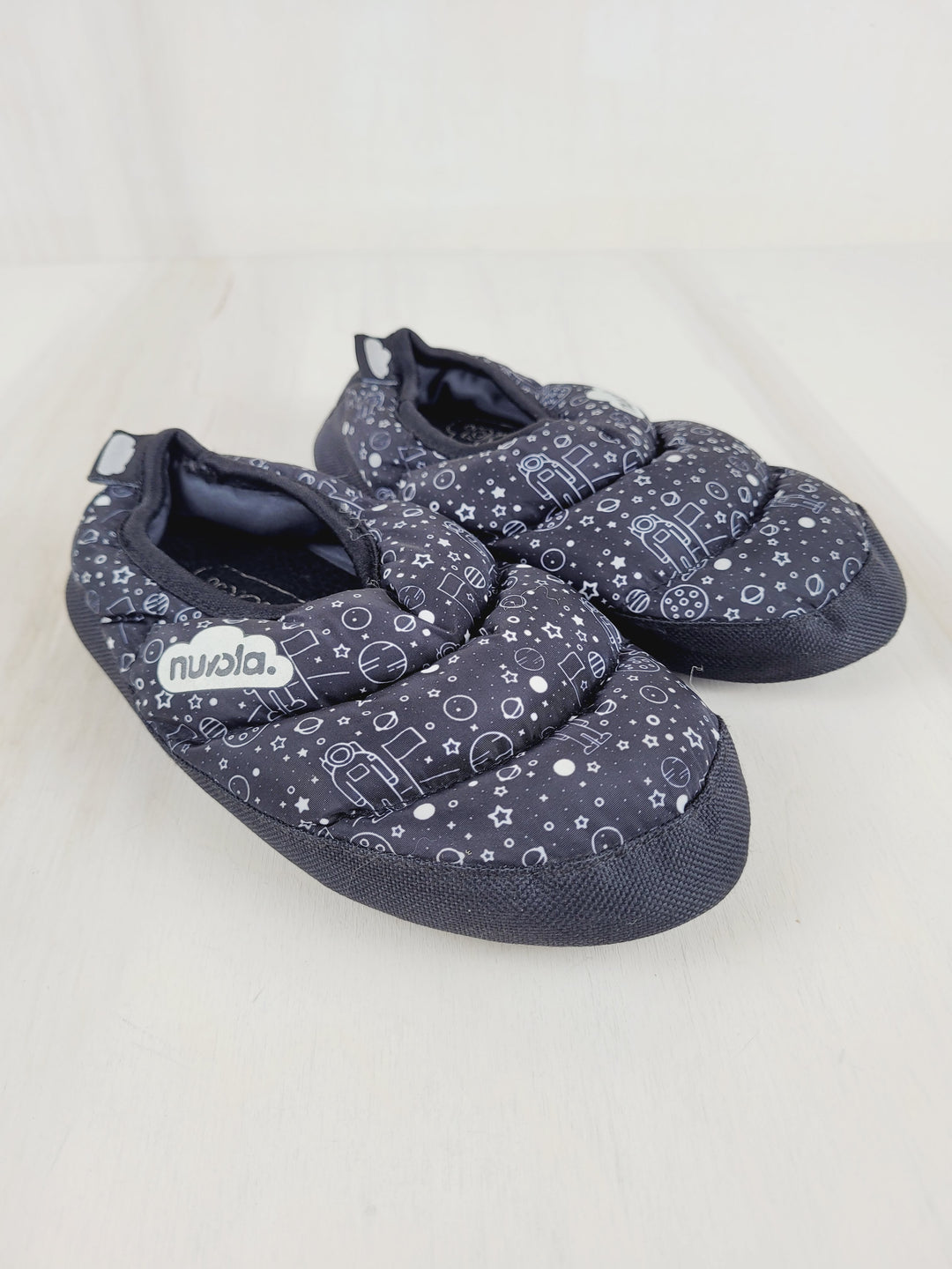 NUVOLA SPACE HARD SOLE SLIPPERS SIZE 12 (28/29) PRE-LOVED