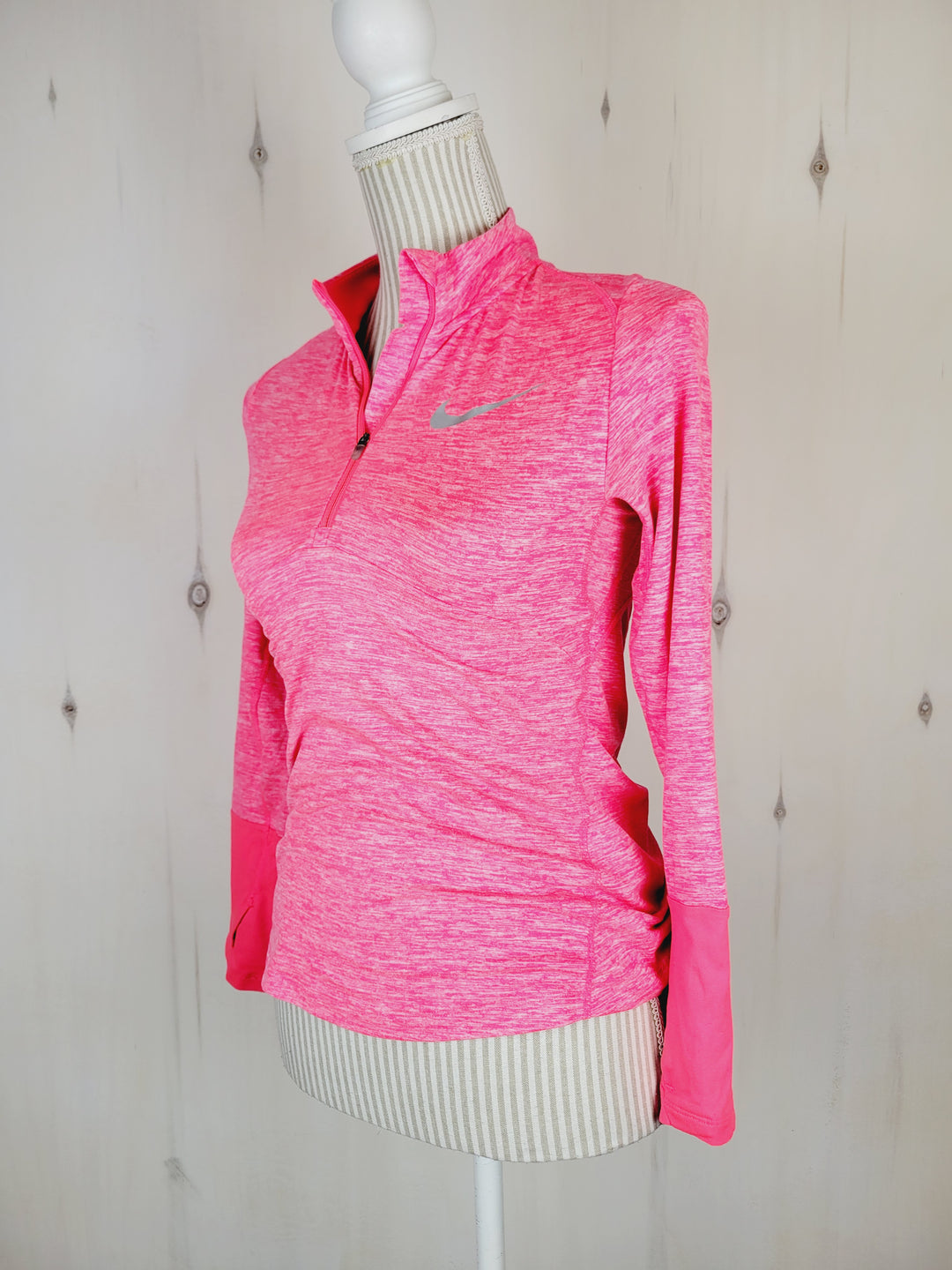 NIKE DRY-FIT SWEATER LADIES MEDIUM PRE-LOVED