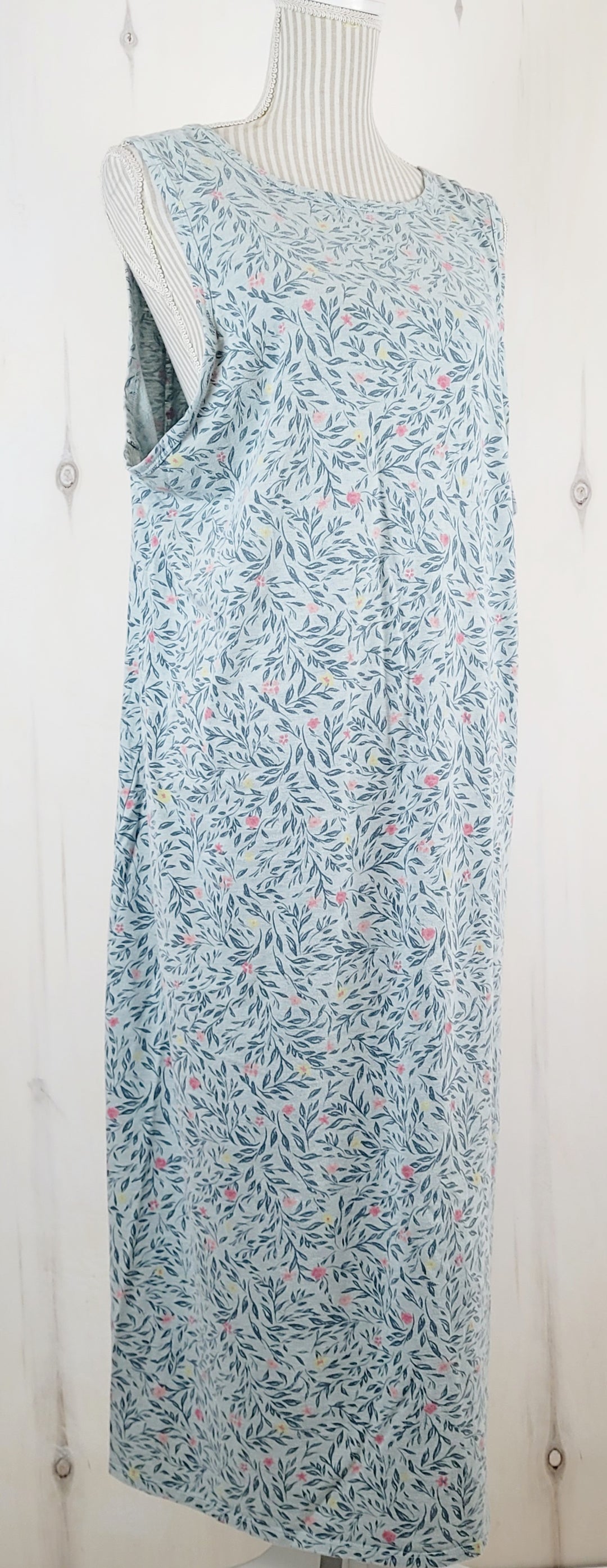GREEN FLORAL NIGHTGOWN LADIES 2XL PRE-LOVED