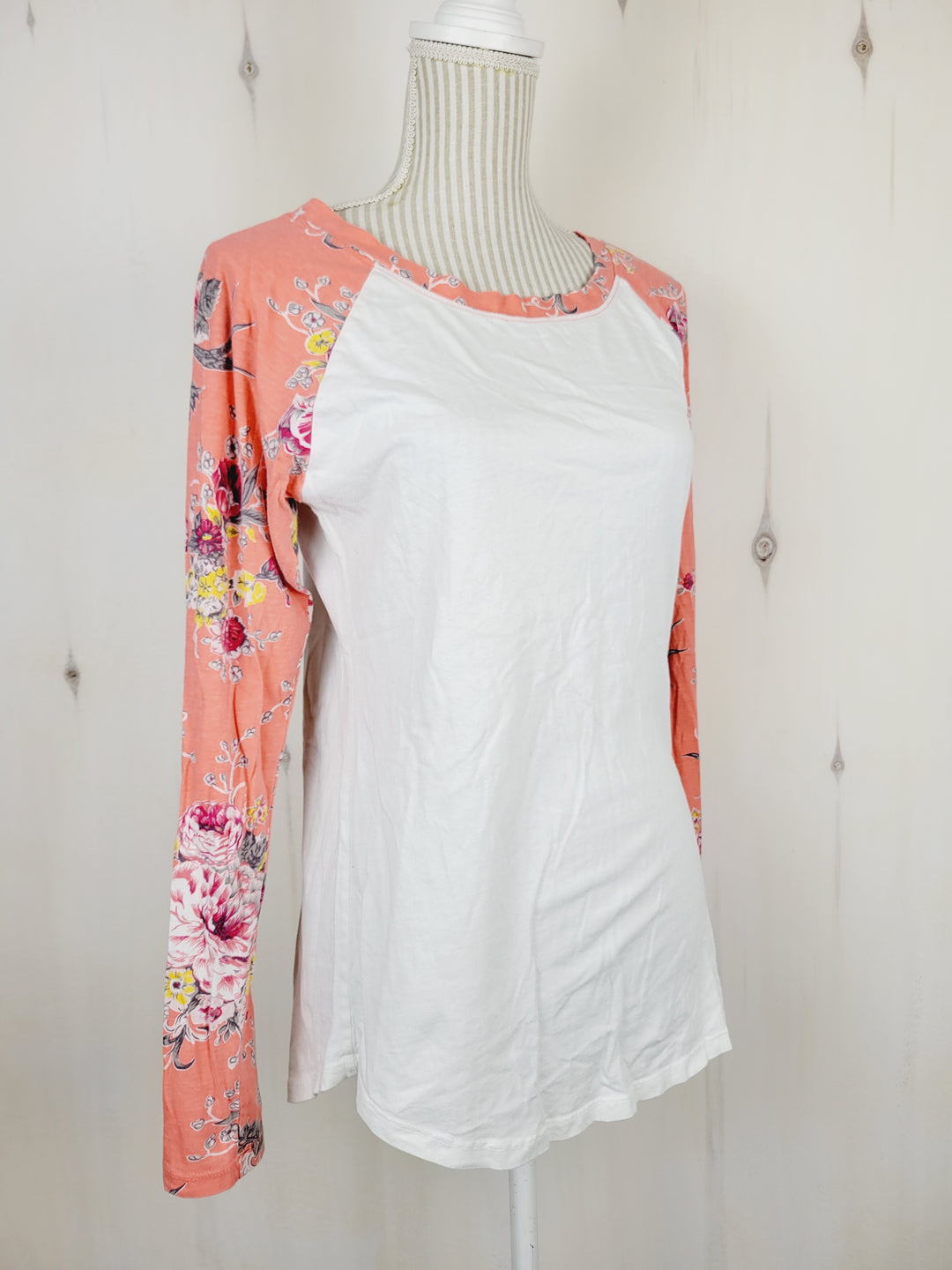 VENLEY RAGLAN LONG SLEEVE FLORAL TOP LADIES LARGE PRE-LOVED