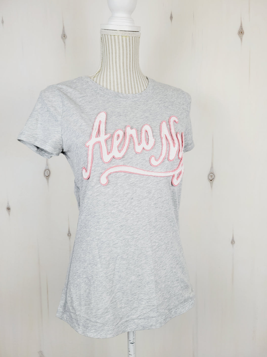 AEROPOSTALE LIGHT GREY TSHIRT LADIES LARGE PRE-LOVED