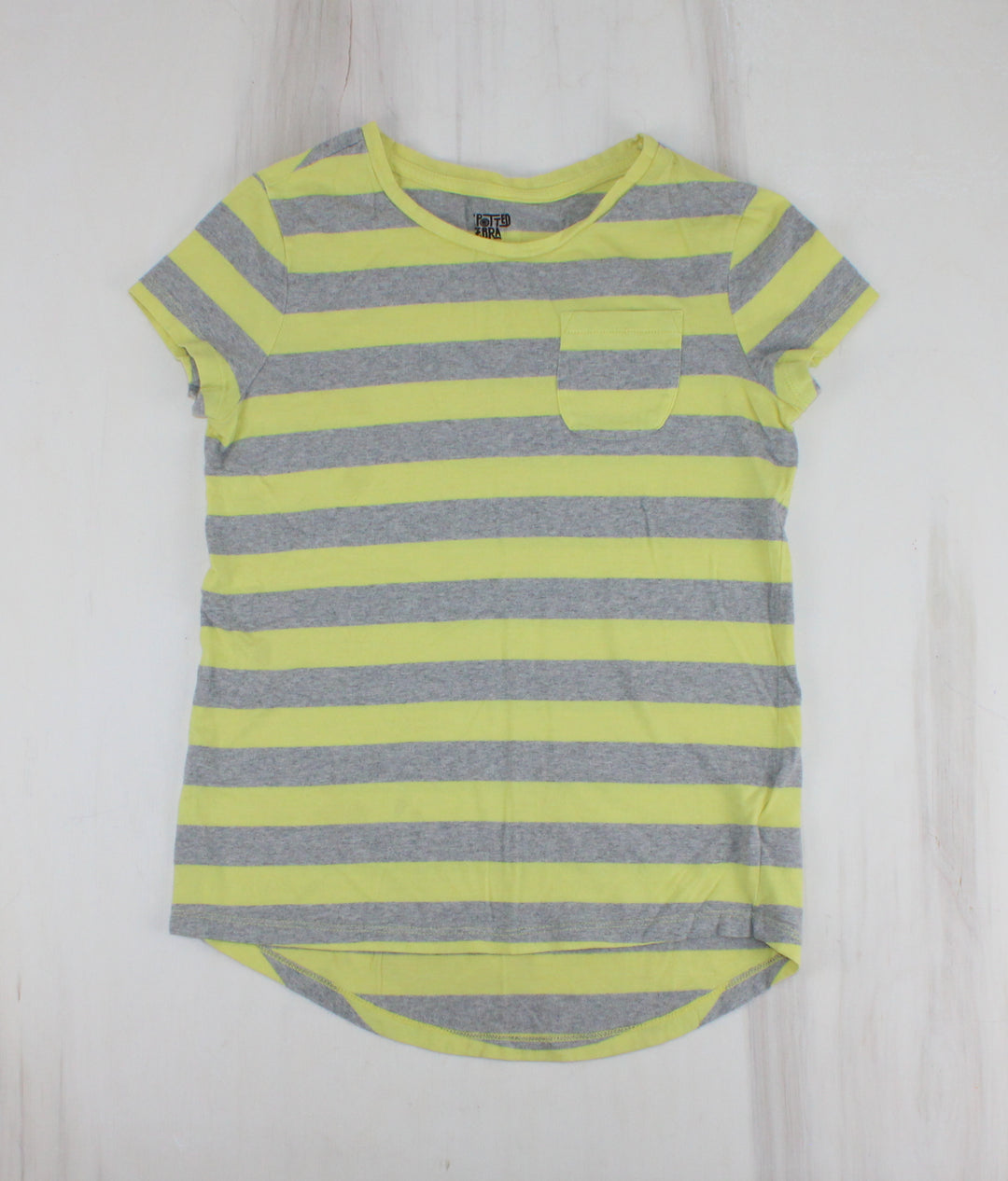 SPOTTED ZEBRA STRIPED YELLOW/GREY TOP 10Y PRE-LOVED
