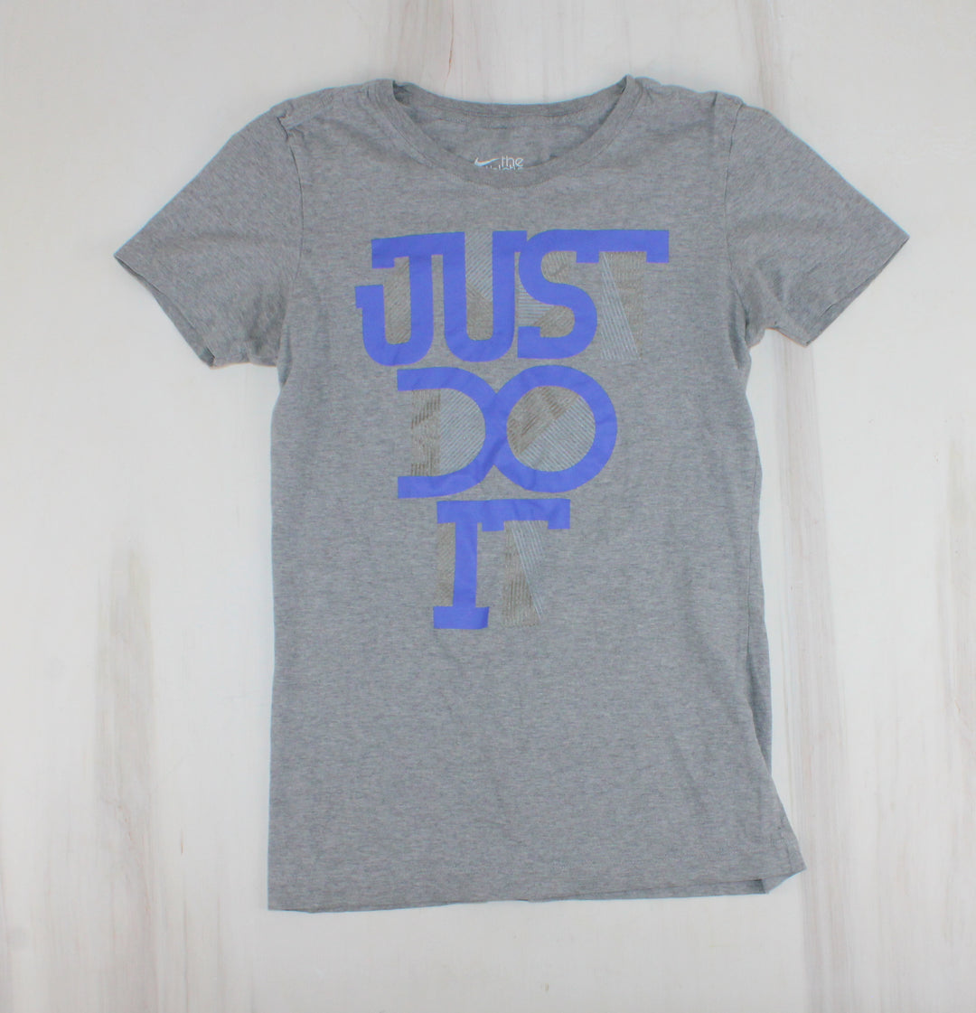 NIKE SLIM FIT TSHIRT TEEN SMALL PRE-LOVED