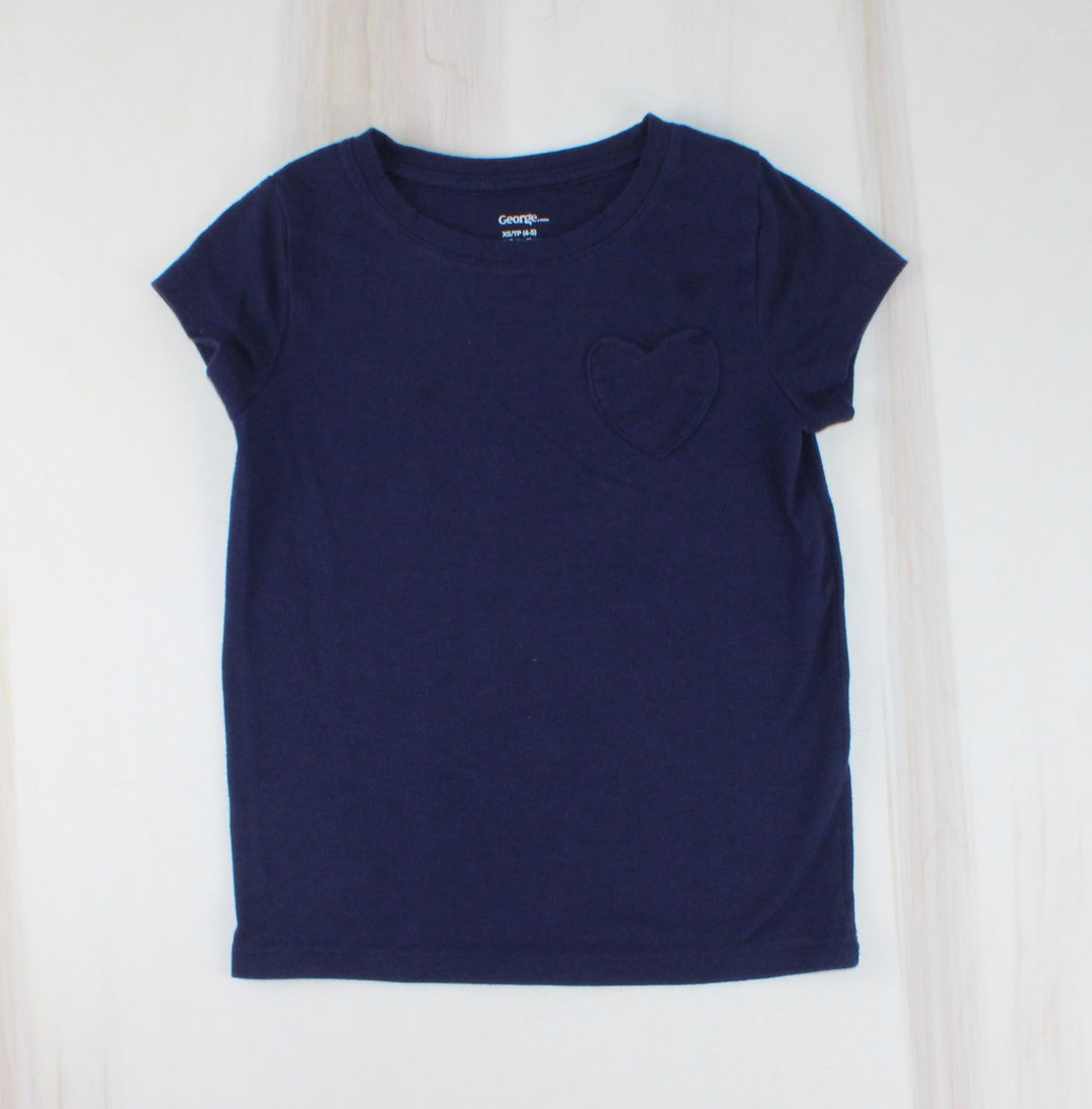 GEORGE NAVY HEART POCKET TSHIRT 4-5Y PRE-LOVED