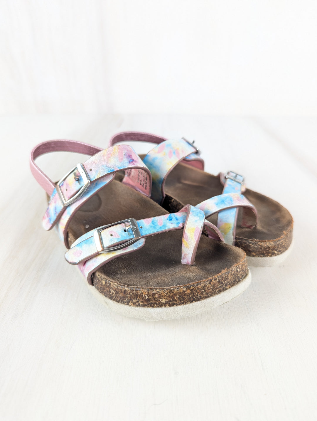 TIE DYE SANDALS SIZE 9 PRE-LOVED