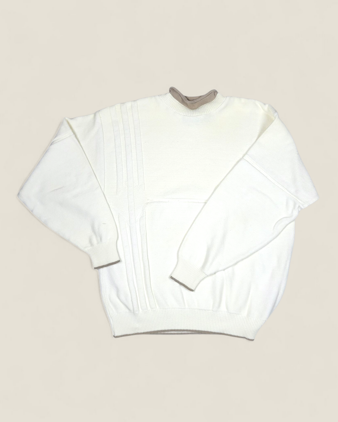 AKIRA WHITE SWEATER MENS LARGE PRE-LOVED