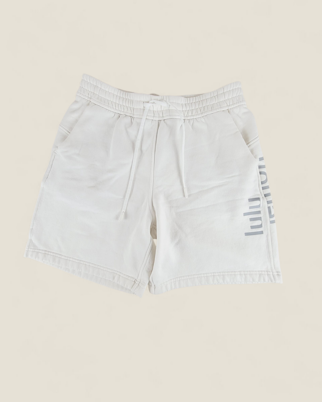 LULULEMON WHITE SHORTS LADIES MEDIUM PRE-LOVED