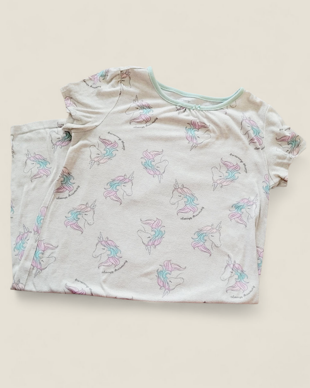 CARTERS UNICORN NIGHTGOWN 12/14Y PRE-LOVED