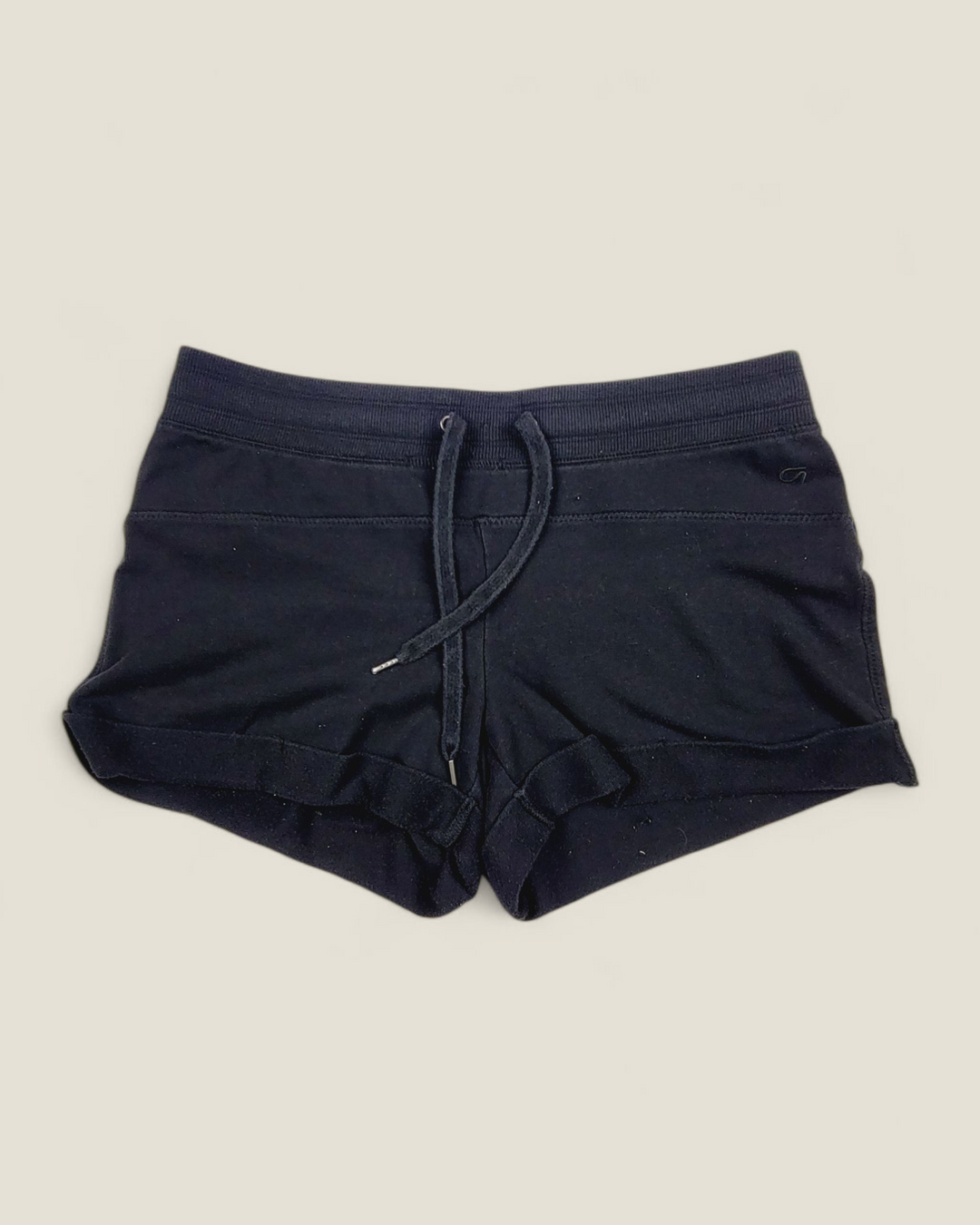 GAP FIT BLACK SHORTS LADIES SMALL PRE-LOVED