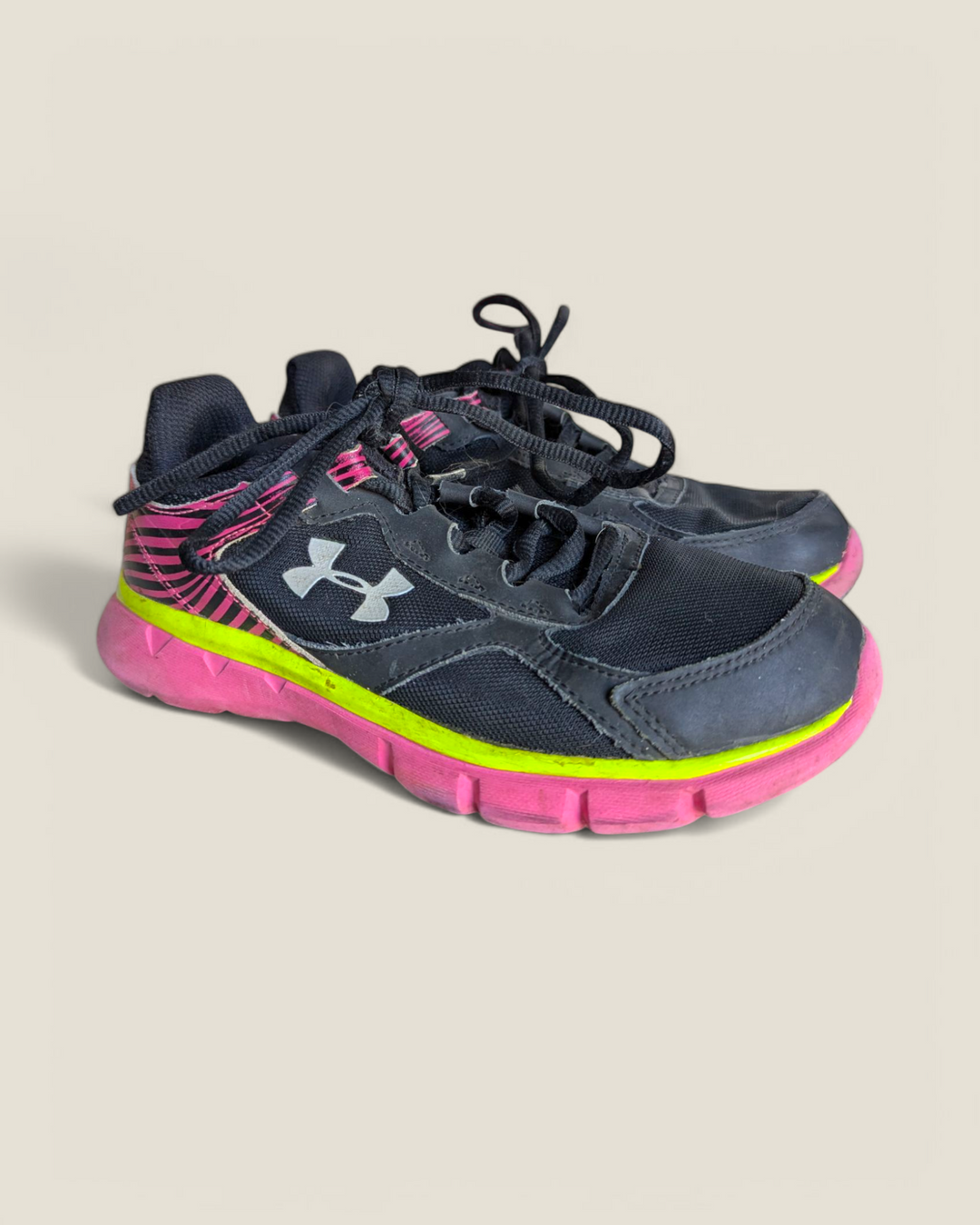 UNDER ARMOUR PINK & NEON RUNNING SHOES YOUTH 3 PRE-LOVED