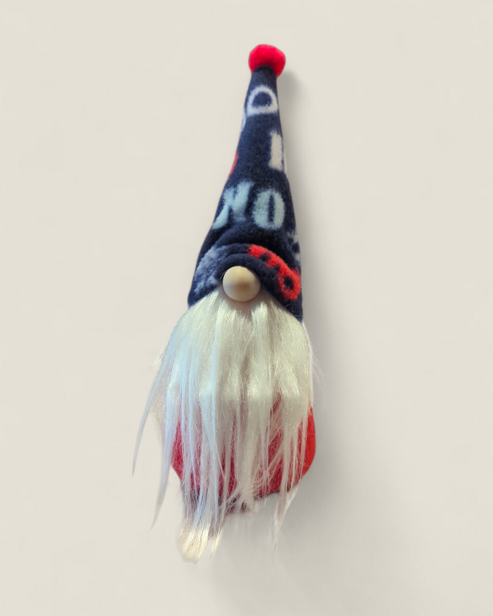 Tracey's Treasures, Holiday Gnomes