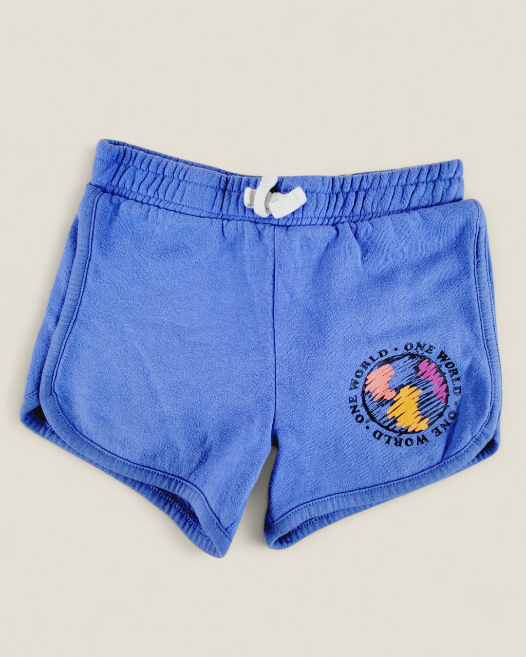 BELLA & BIRDIE ONE WORLD SHORTS 7-8Y PRE-LOVED