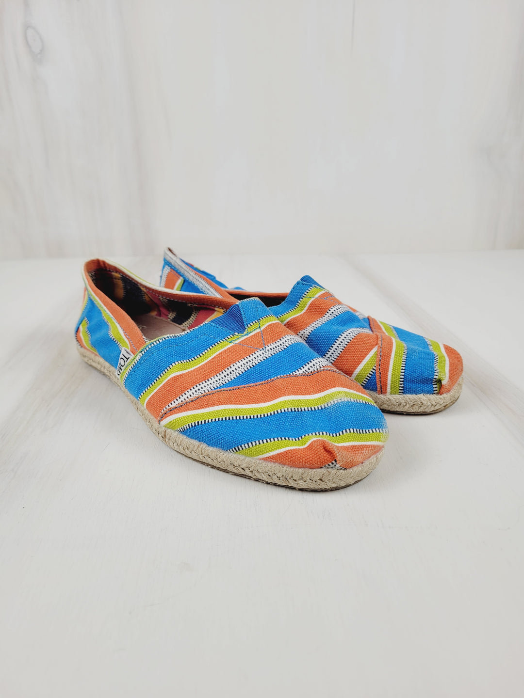 TOMS ORANGE/BLUE/LIME SHOES LADIES SIZE 7 PRE-LOVED