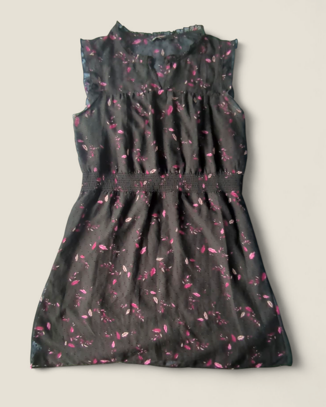 REITMANS BLACK DRESS WITH FEATHERS LADIES XL PRE-LOVED