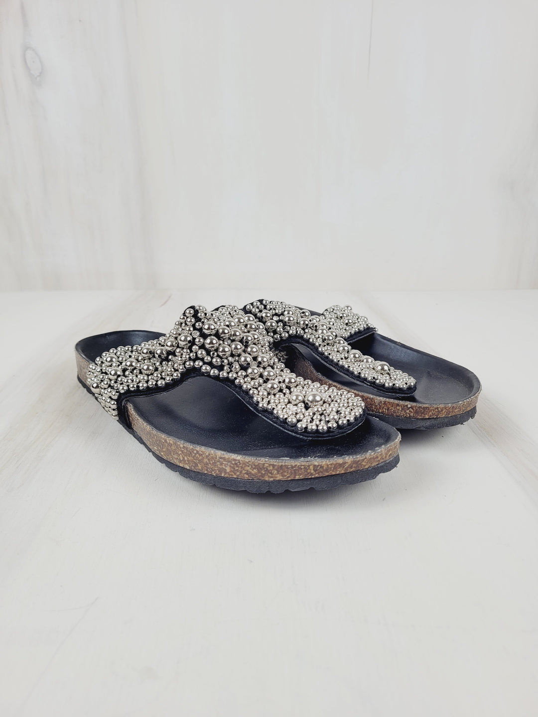 DONNA TREND BEDAZZLED SANDALS LADIES SIZE 7 PRE-LOVED