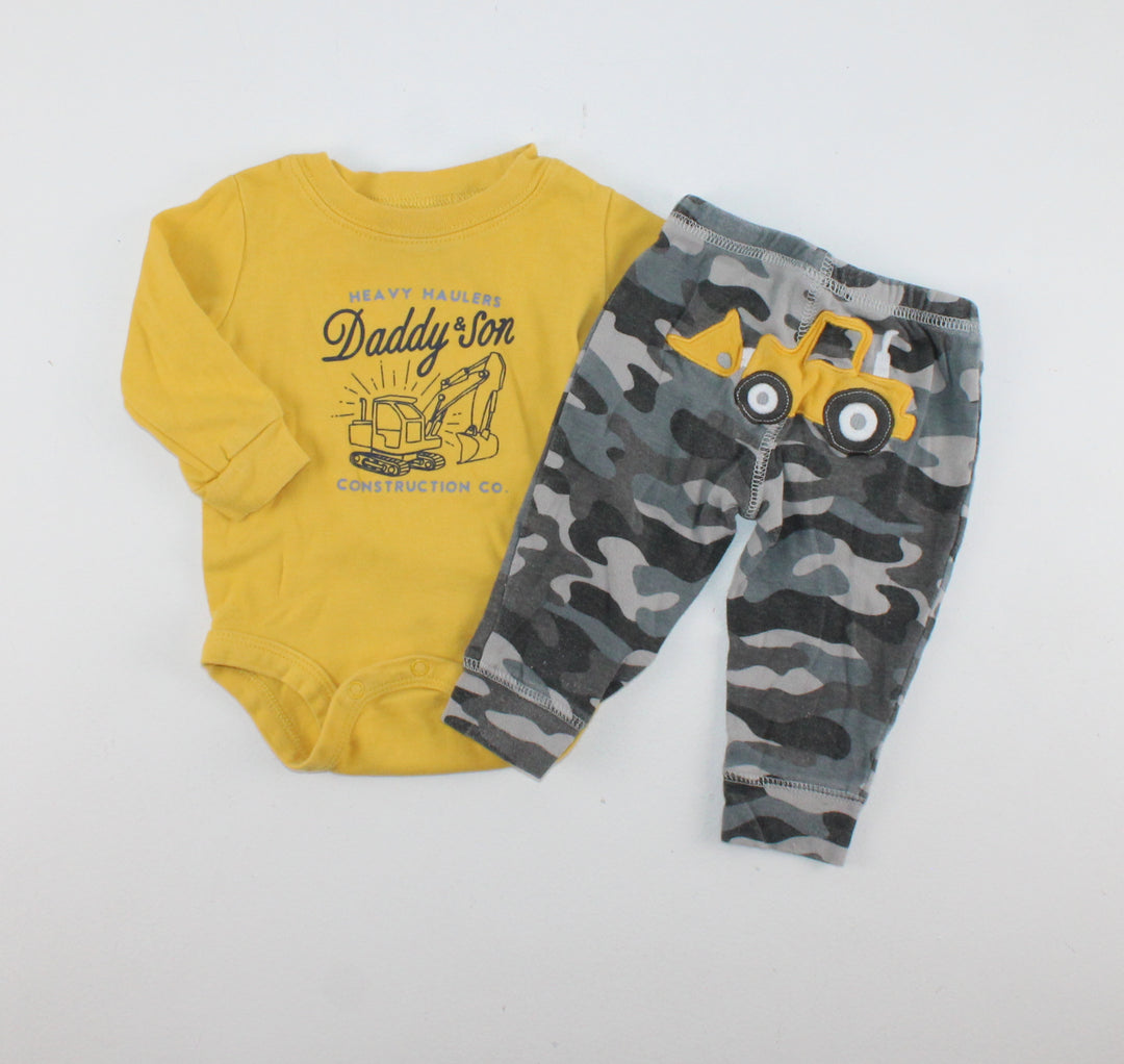 CARTERS DADDY & SON CONSTRUCTION OUTFIT 6M VGUC