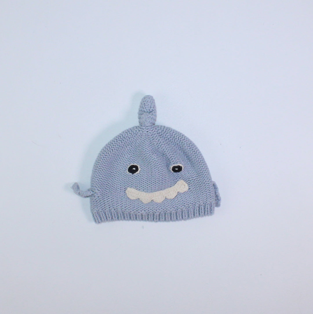 BABY GAP SHARK KNIT HAT 6-12M GUC