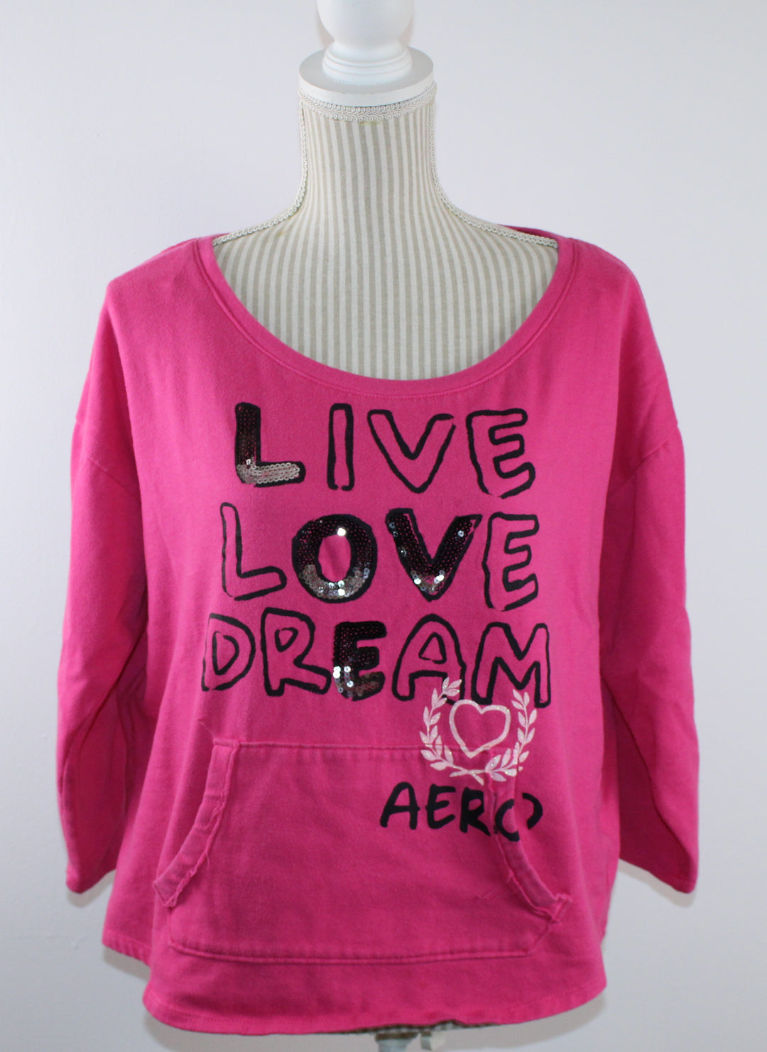 AERO PINK LIVE LOVE DREAM SWEATER LADIES SIZE XL EUC
