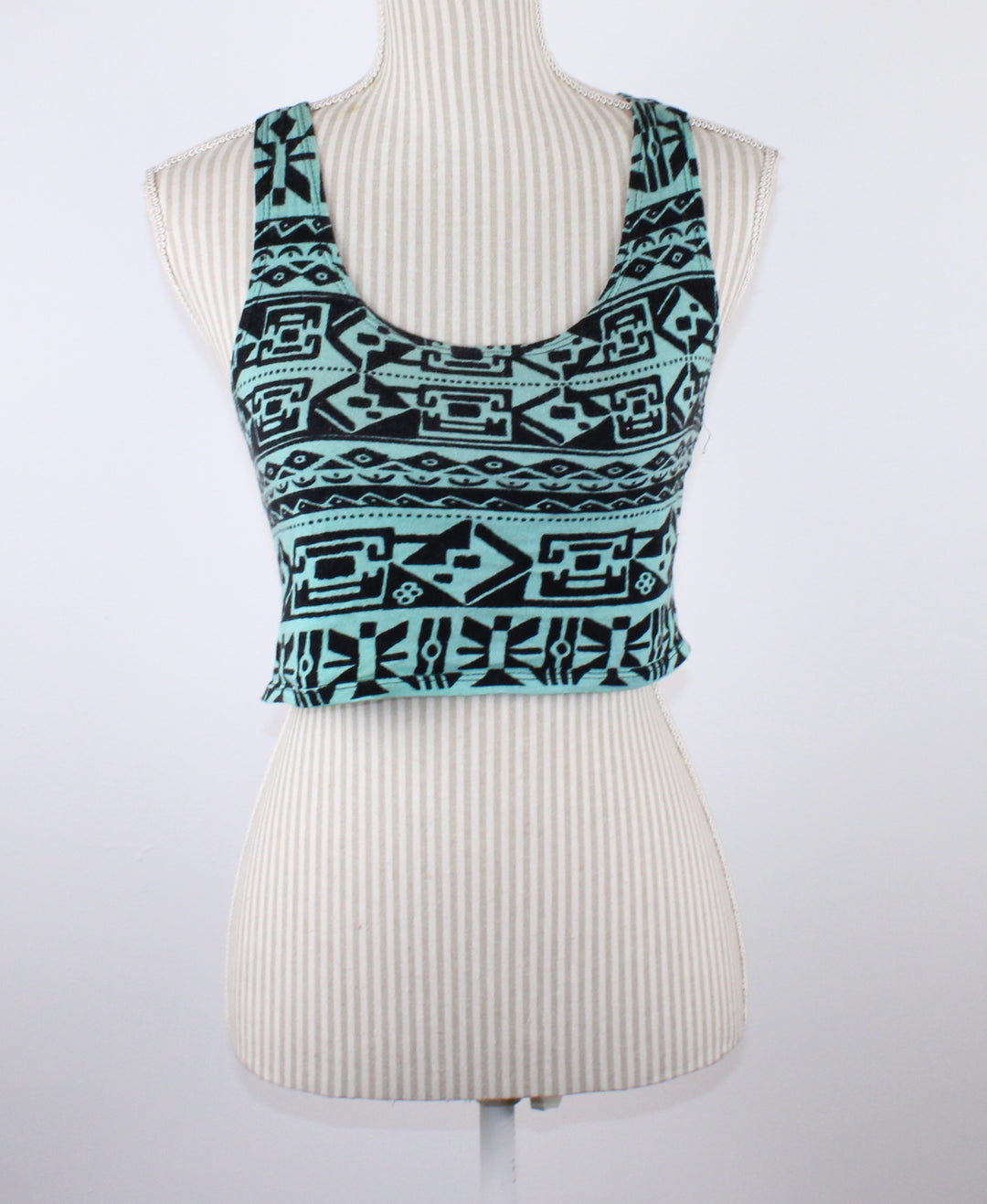 ANNABELLE BLUE PATTERN CROP TOP LADIES SMALL PRE-LOVED