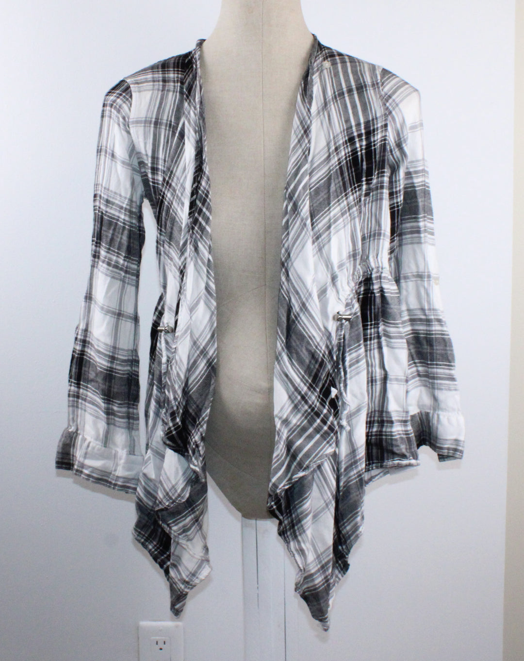 MOTHERHOOD MATERNITY PLAID TOP LADIES SMALL EUC