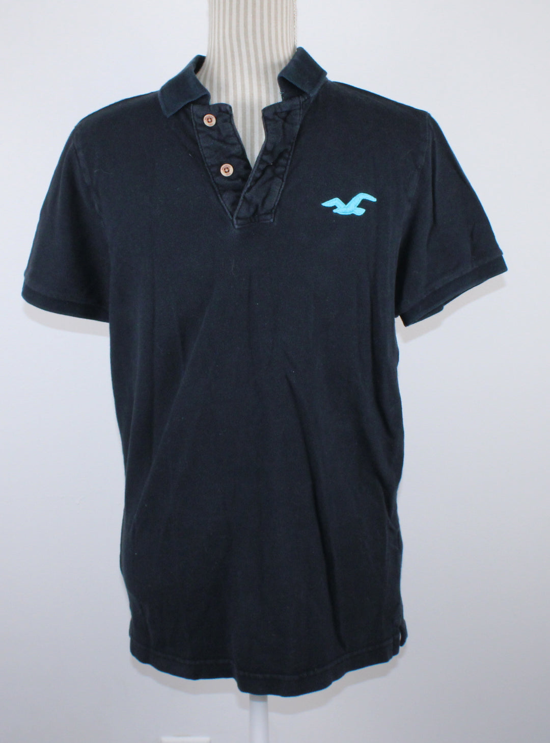 HOLLISTER NAVY COLLARED TOP MENS LARGE EUC