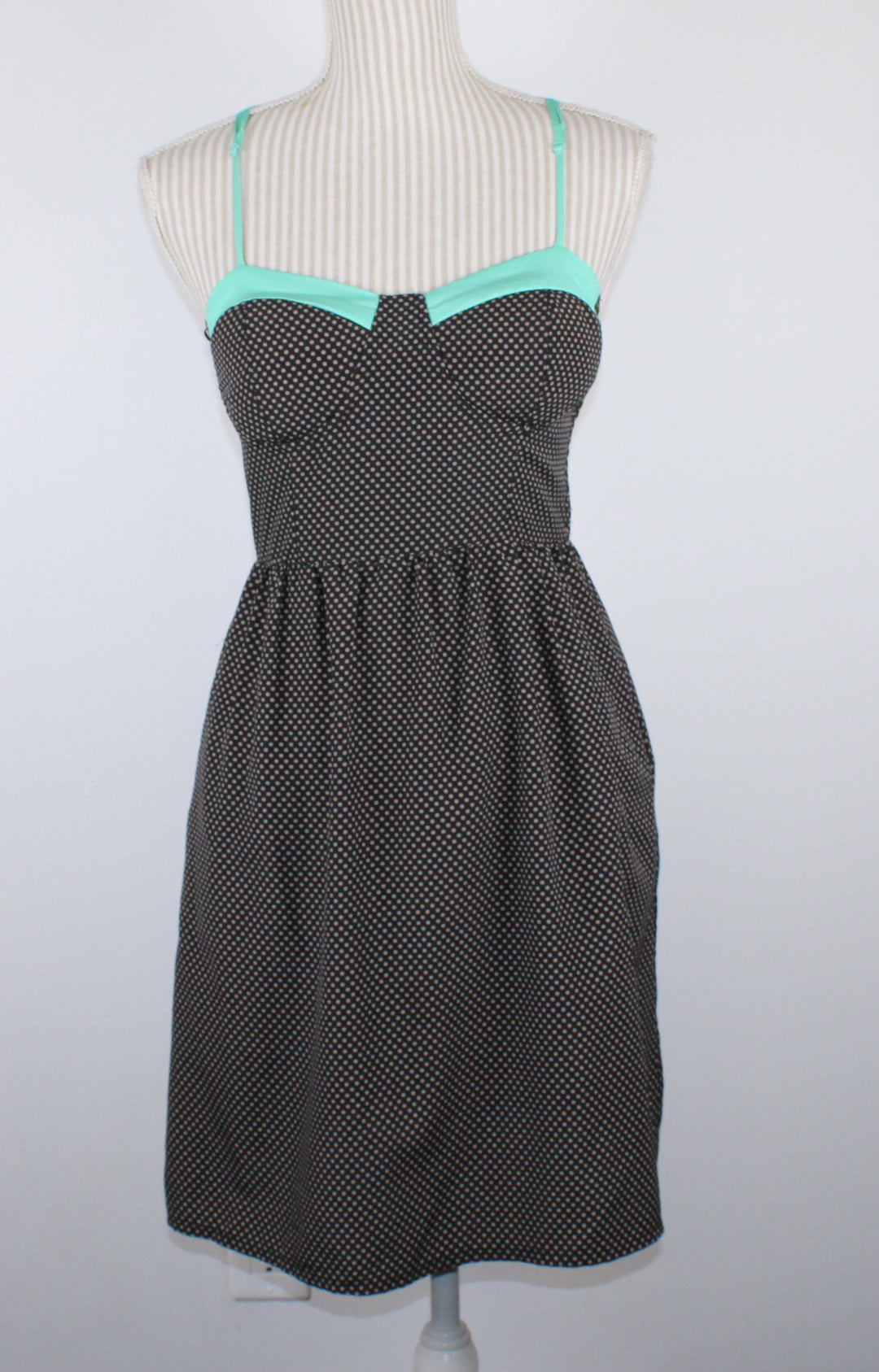 KISMET POLKA DOT DRESS LADIES SMALL PRE-LOVED