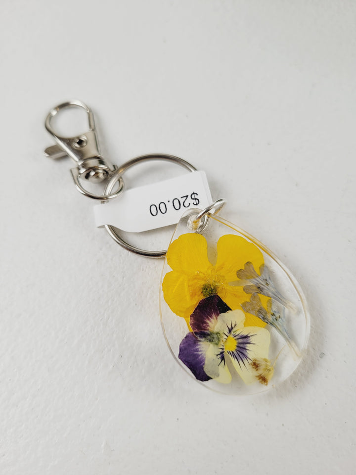Little Pretty Designs, Floral Resin Keychains
