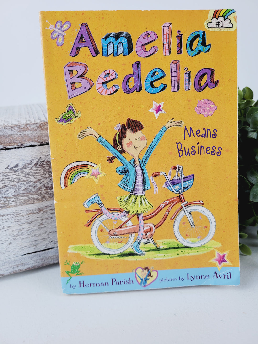 AMELIA BEDELIA MEANS BUSINESS CHAPTER BOOK