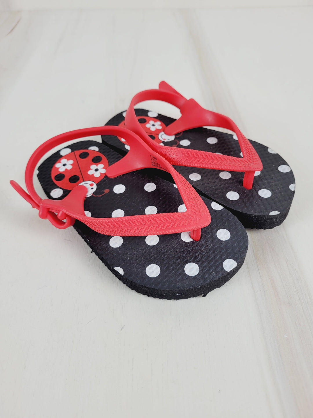 LADYBUG SANDALS SIZE 5-6 CHILD EUC