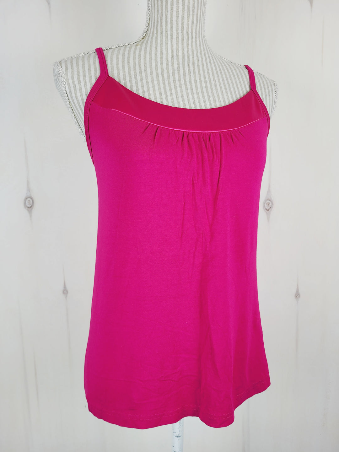 REITMANS PINK TANK TOP LADIES SMALL EUC