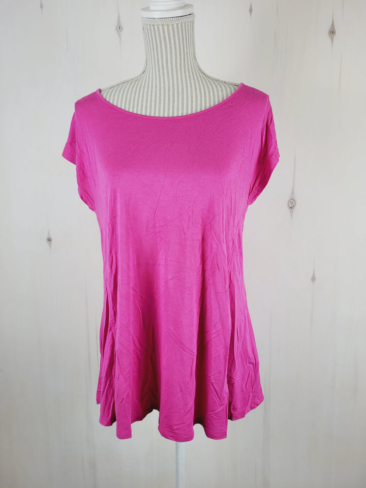 CABLE & GAUGE PINK TOP WITH BACK LACE DETAIL LADIES LARGE EUC