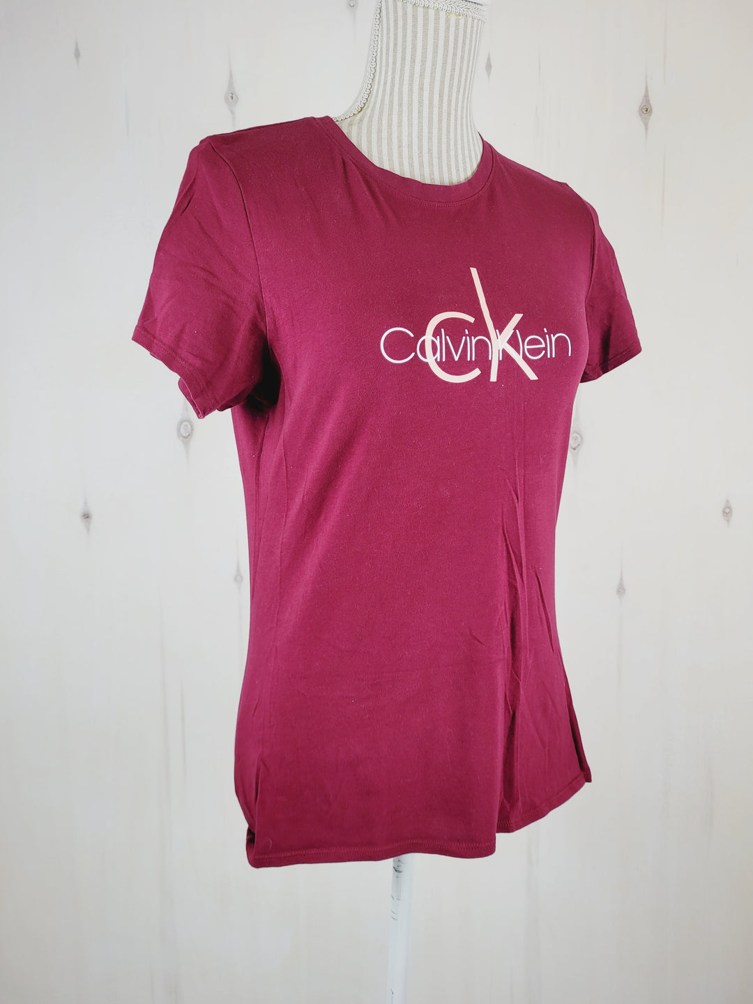 CALVIN KLEIN MAROON TSHIRT LADIES MEDIUM EUC