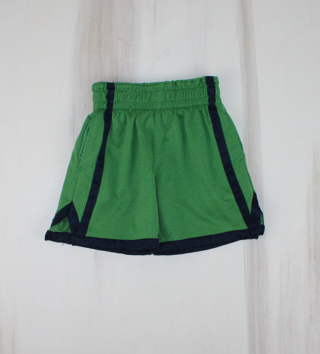 WOODLAND GREEN ATHLETIC SHORTS 3Y VGUC