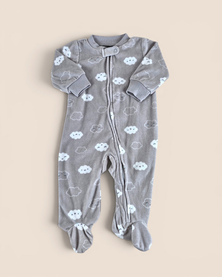 Pre-Loved Carter's Grey Cloud Fleece Footies 6M | Betty’s Marketplace