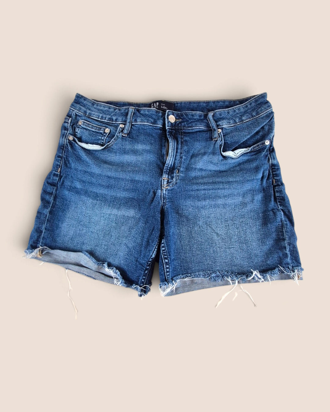 Pre-Loved Gap Denim Shorts Ladies Size 12/31 | Betty’s Marketplace