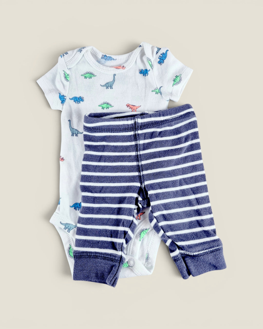 Pre-Loved Carter's Dinosaur Onesie Outfit NB | Betty’s Marketplace