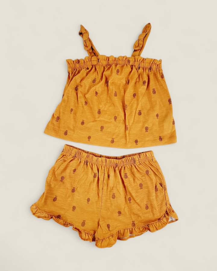 CARTERS PINEAPPLE OUTFIT 8Y PRE-LOVED