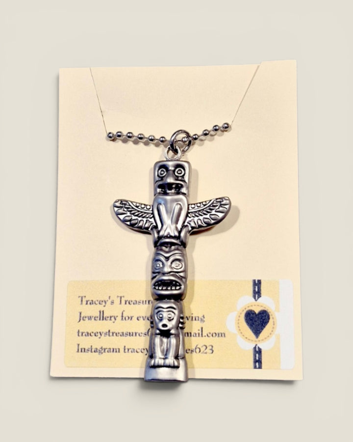 Tracey's Treasures, Necklaces, Canada Collection