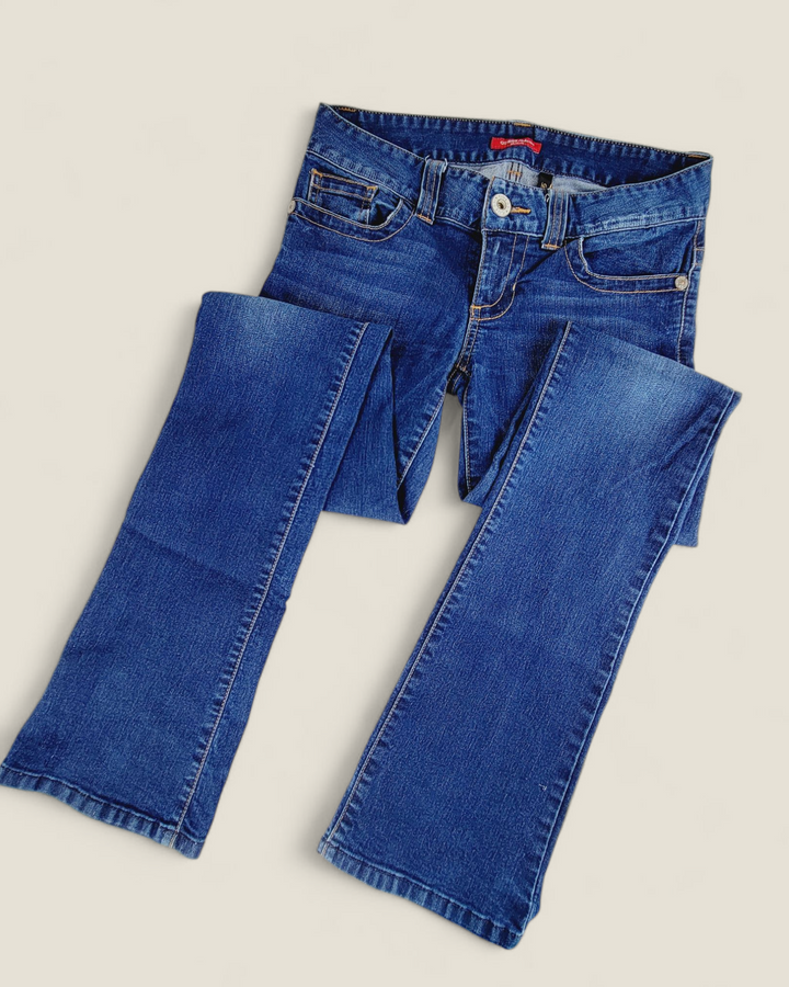 GUESS BOOT CUT STRETCH JEANS LADIES 26 WAIST PRE-LOVED